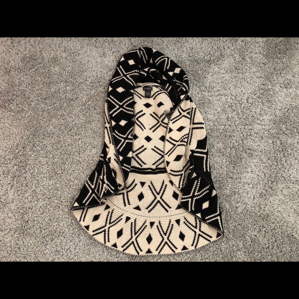 Woven Waterfall Graphic Design Cardigan Vest